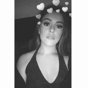 Meet your Posher, Deisy